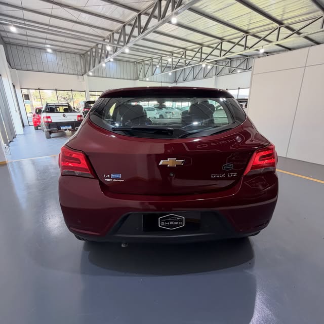 Foto 4 do Chevrolet Onix LTZ